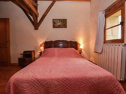 Perigord House With Private Swimming Pool in the Middle of Unspoiled N