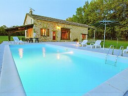 Perigord House With Private Swimming Pool in the Middle of Unspoiled N