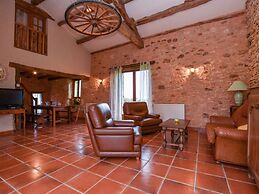Perigord House With Private Swimming Pool in the Middle of Unspoiled N