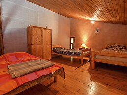 Perigord House With Private Swimming Pool in the Middle of Unspoiled N