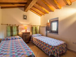 Beautiful Cottage in Dicomano With Swimming Pool