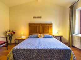 Beautiful Cottage in Dicomano With Swimming Pool