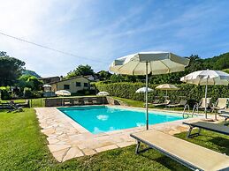 Beautiful Cottage in Dicomano With Swimming Pool