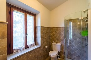 Beautiful Cottage in Dicomano With Swimming Pool