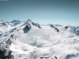 Detached Modern Holiday Home With Sauna in the Salzburgerland