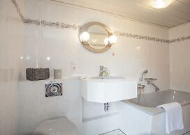 Modern Apartment in Neuastenberg Directly on a ski Area