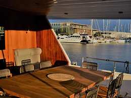 Luxury Yacht in La Rochelle With a Terrace