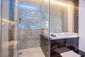 Pool Suite Chiang Mai