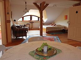 Rustic-style Apartment in Buschenhagen With Garden