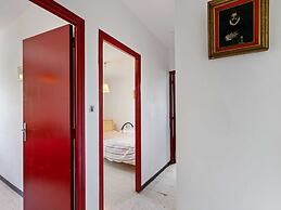 Apartment With Pool Amid Vineyards and Near the Beach