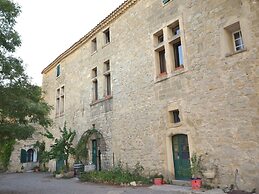 Apartment With Pool Amid Vineyards and Near the Beach