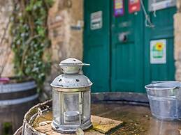 Apartment With Pool Amid Vineyards and Near the Beach