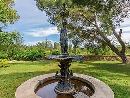 Apartment With Pool Amid Vineyards and Near the Beach