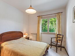 Apartment With Pool Amid Vineyards and Near the Beach