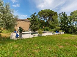 Apartment With Pool Amid Vineyards and Near the Beach
