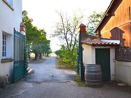 Apartment With Pool Amid Vineyards and Near the Beach