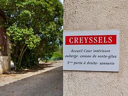 Apartment With Pool Amid Vineyards and Near the Beach