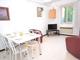 Apartment With Pool Amid Vineyards and Near the Beach