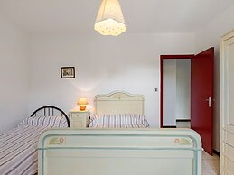 Apartment With Pool Amid Vineyards and Near the Beach