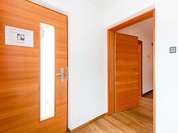 Inviting Holiday Apartment in Ladis With Balcony