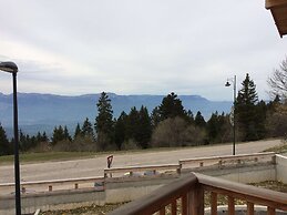 Splendid Chalet in Chamrousse With TV