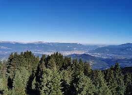 Splendid Chalet in Chamrousse With TV