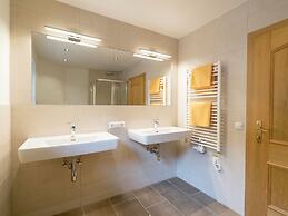 Luxurious Holiday Home in Saalbach-hinterglemm With Barbecue