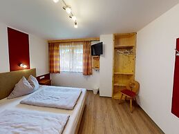 Idyllic Apartment in Stumm With Panoramic View