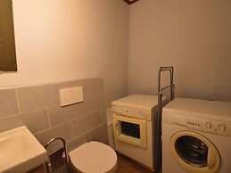 Lovely Holiday Home in Kaatsheuvel With Bubble Bath