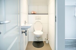 Lovely Holiday Home in Kaatsheuvel With Bubble Bath