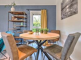 Lovely Holiday Home in Kaatsheuvel With Bubble Bath