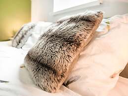 Lovely Holiday Home in Kaatsheuvel With Bubble Bath