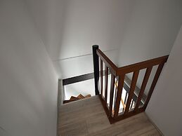 Lovely Holiday Home in Kaatsheuvel With Bubble Bath