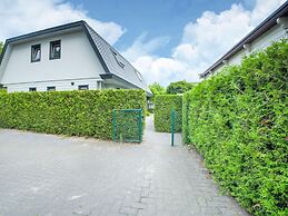 Lovely Holiday Home in Kaatsheuvel With Bubble Bath