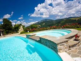 Nice Apartment in Apecchio With Shared Swimming Pool