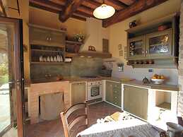 Nice Apartment in Apecchio With Shared Swimming Pool