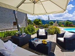 Nice Apartment in Apecchio With Shared Swimming Pool