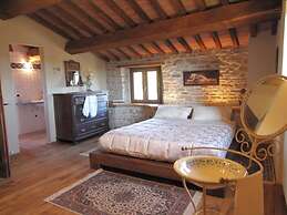 Nice Apartment in Apecchio With Shared Swimming Pool