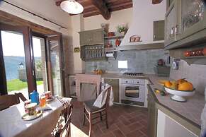 Nice Apartment in Apecchio With Shared Swimming Pool
