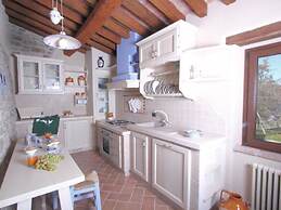 Nice Apartment in Apecchio With Shared Swimming Pool