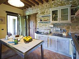 Nice Apartment in Apecchio With Shared Swimming Pool