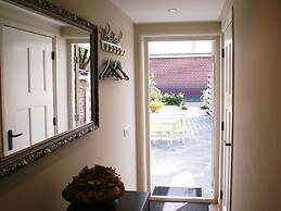 Fantastic Luxury Vacation Home and Next to the Wadden Sea