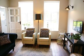 Fantastic Luxury Vacation Home and Next to the Wadden Sea