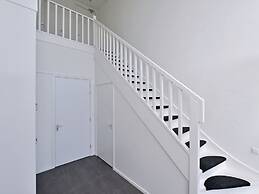 Exclusive Apartment on the Ground Floor Directly Located on the Water