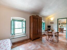 Appealing Apartment in Collesalvetti With Garden