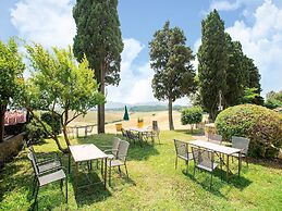 Appealing Apartment in Collesalvetti With Garden