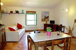 Appealing Apartment in Collesalvetti With Garden