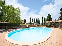 Appealing Apartment in Collesalvetti With Garden