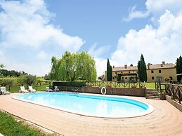 Appealing Apartment in Collesalvetti With Garden