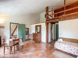 Appealing Apartment in Collesalvetti With Garden